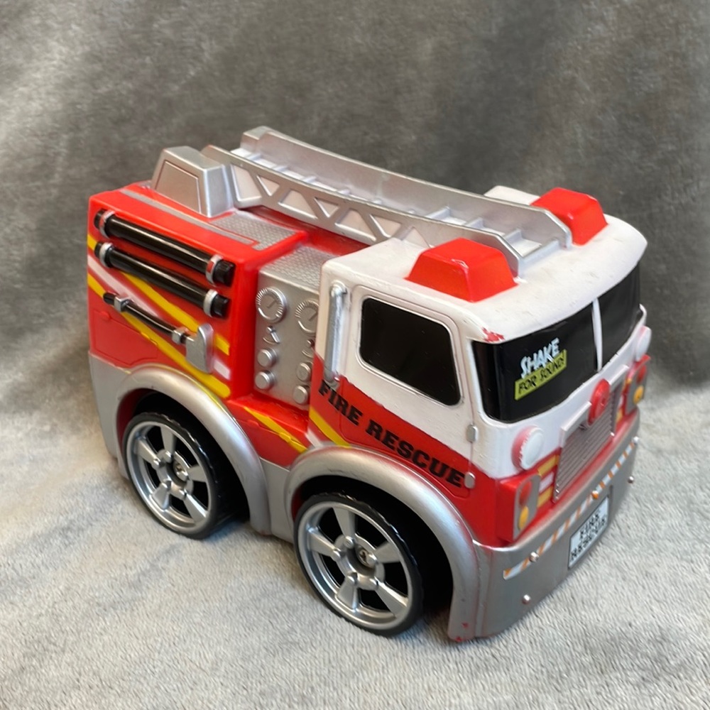 Car~Kid Galaxy ST16103A Fire Rescue Truck 2015 Shake For Sound Soft Plastic Body
